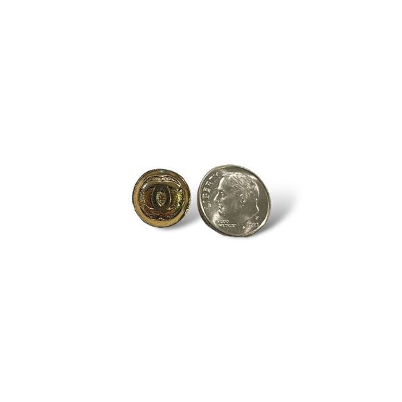 CHANEL Vintage Gold CC Logo Cufflinks/Buttons (1 Pair/4 Detachable Buttons) - Picture 4 of 8